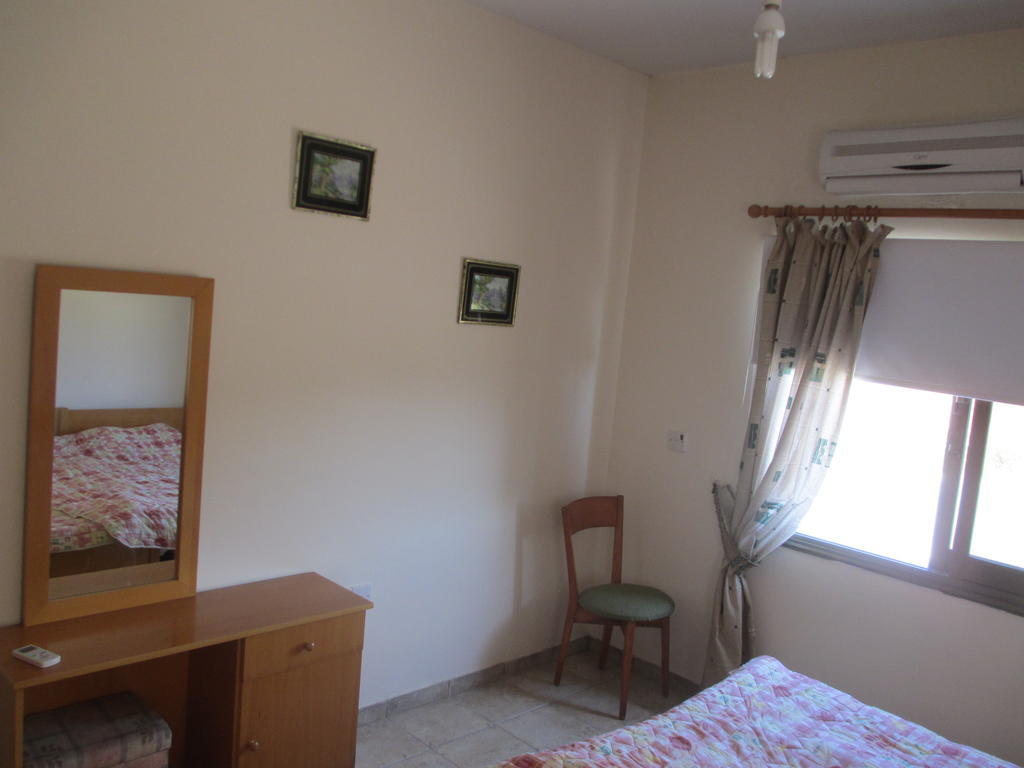 Anastasia Holiday Apartments Klorakas Zimmer foto
